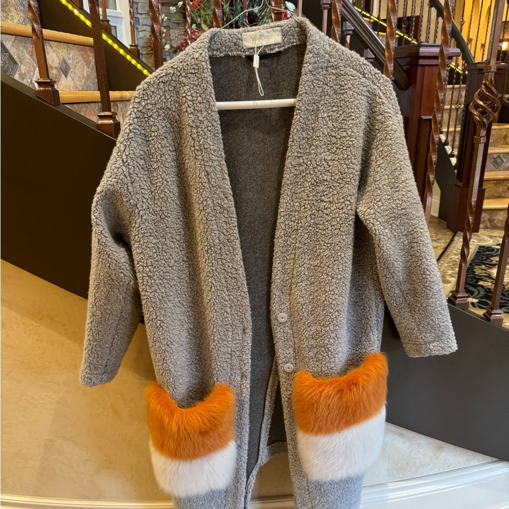 Anne Vest light weight coat